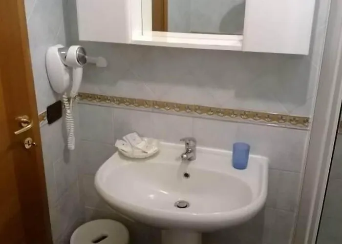 Dante Hotel 3*